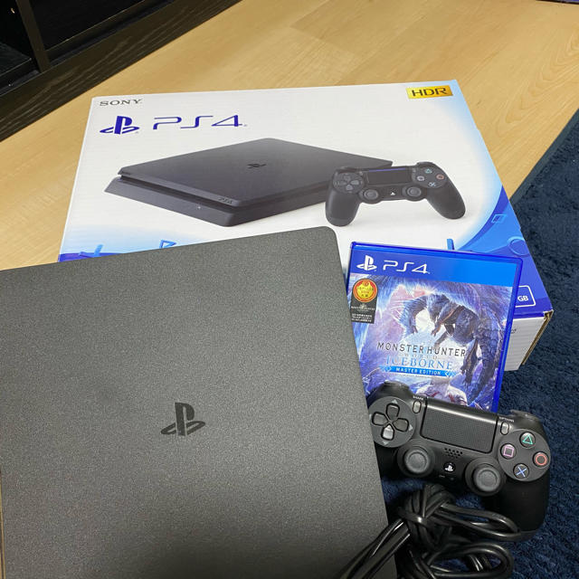 PlayStation4(プレイステーション4)のプレイステーション4 (500GB) エンタメ/ホビーのゲームソフト/ゲーム機本体(家庭用ゲーム機本体)の商品写真