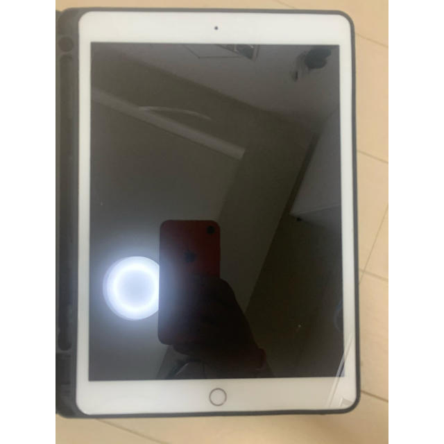 Apple - iPad 32G 7世代　LEDキーボード付き