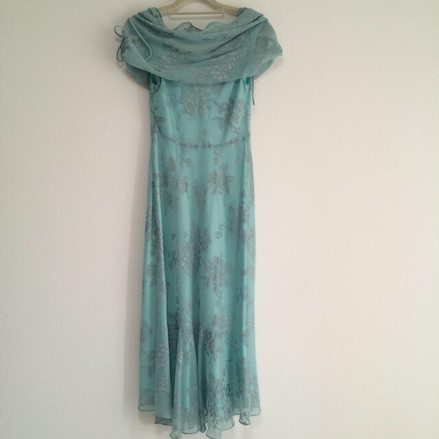 エメラルドグリーン ロングドレス レディースのフォーマル/ドレス(ロングドレス)の商品写真
