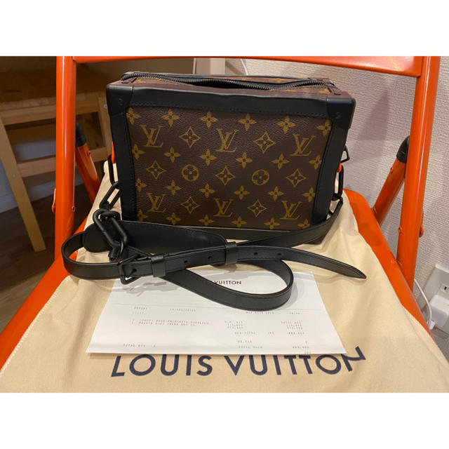 LOUIS VUITTON(ルイヴィトン)のルイヴィトン　ソフトトランク メンズのバッグ(ショルダーバッグ)の商品写真