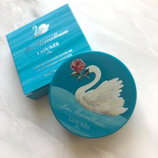 レメルヴェイユーズラデュレ(Les Merveilleuses LADUREE)のレ・メルヴェイユーズ ラデュレ シルキー プレストパウダー 101 (フェイスパウダー)