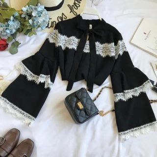 バブルス(Bubbles)のfrill blouse フリルブラウス(シャツ/ブラウス(長袖/七分))