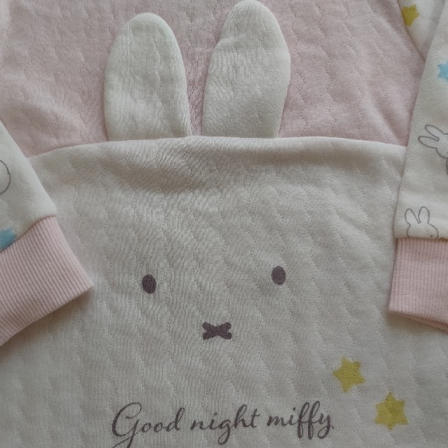 miffy✧広告品✧　ミッフィーキルトフェイスパジャマ キッズ/ベビー/マタニティのキッズ服女の子用(90cm~)(パジャマ)の商品写真