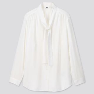 ユニクロ(UNIQLO)の美品　ユニクロ　レーヨンボウタイブラウス　ホワイト　ウォッシャブル(シャツ/ブラウス(長袖/七分))