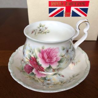 ロイヤルアルバート(ROYAL ALBERT)の【美品】ロイヤルアルバート★MEMORIESとプレイリーローズ★おまとめ(食器)