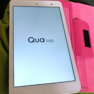 エーユー(au)のau Qua tab 01 ケース付(タブレット)