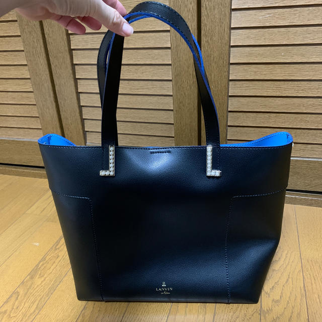 LANVIN en Bleu(ランバンオンブルー)のきゃん様専用☆ランバンオンブルー　パール付きトートバッグ レディースのバッグ(トートバッグ)の商品写真