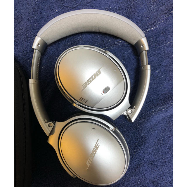 BOSE(ボーズ)のBOSE quietcomfort 35 スマホ/家電/カメラのオーディオ機器(ヘッドフォン/イヤフォン)の商品写真