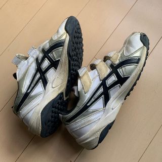 asics - アシックスasics/トレーニングシューズ白xネイビー23.5cm少年