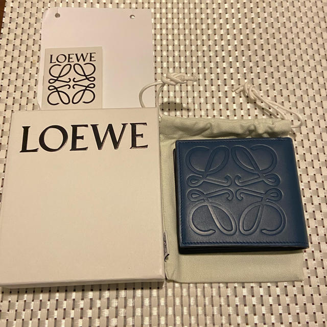 LOEWE(ロエベ)のロエベ  二つ折り　新品未使用 メンズのファッション小物(折り財布)の商品写真