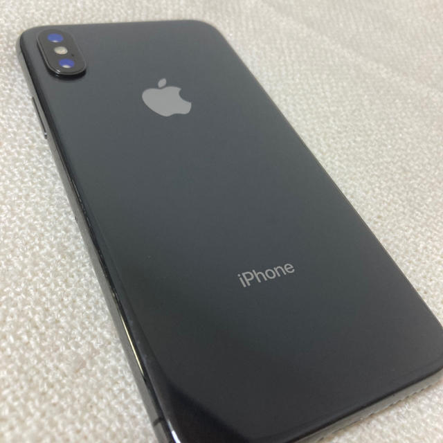 iPhone(アイフォーン)のiPhone X 本体 スマホ/家電/カメラのスマートフォン/携帯電話(スマートフォン本体)の商品写真