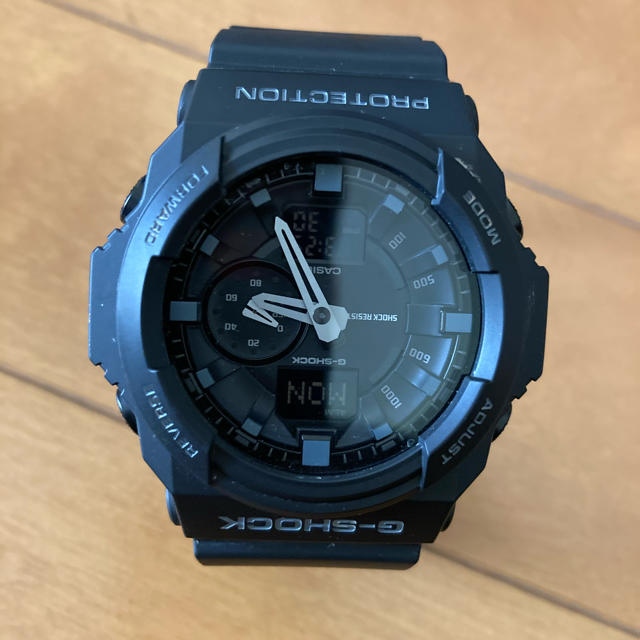 G-SHOCK(ジーショック)のG-SHOCK GA-150-1AJF ほぼ新品　取り扱い説明書付き メンズの時計(腕時計(デジタル))の商品写真