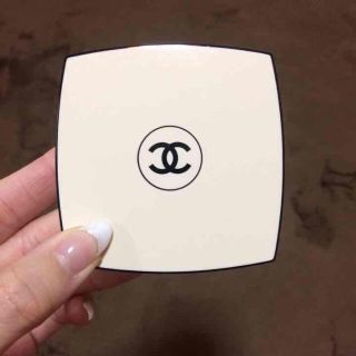 シャネル(CHANEL)のレベージュプードゥルベルミンNo10(フェイスパウダー)