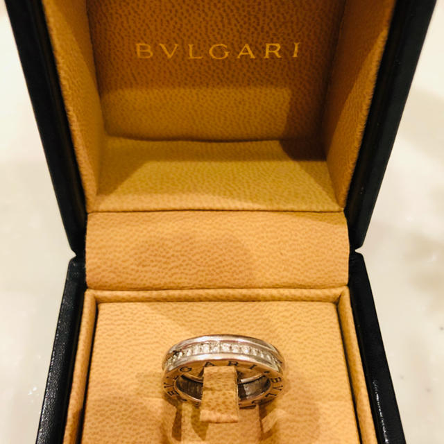 BVLGARI(ブルガリ)のブルガリゼロワンホワイトゴールドダイヤ詰めリング レディースのアクセサリー(リング(指輪))の商品写真