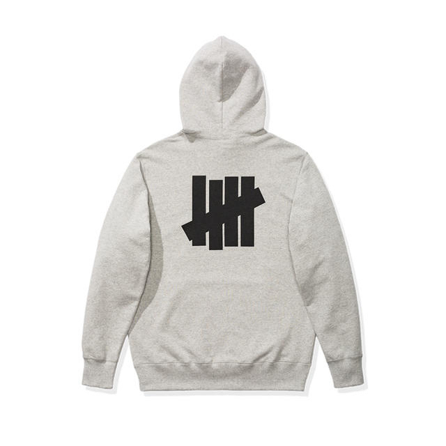 正規品得価 UNDEFEATED - UNDEFEATED アンディフィーテッド パーカーの ...