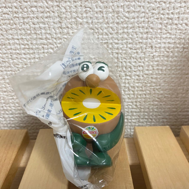 新品 ◎ zespri キウイブラザーズ フィギュア  エンタメ/ホビーのおもちゃ/ぬいぐるみ(キャラクターグッズ)の商品写真