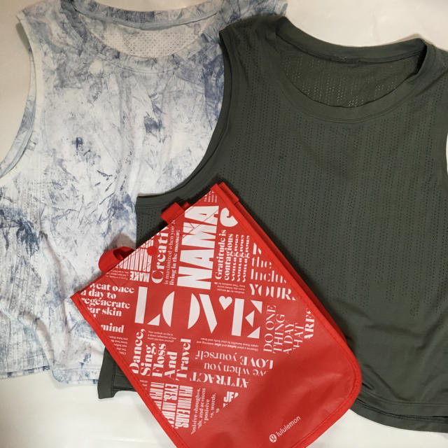 lululemon(ルルレモン)のルルレモン タンク ノースリーブ  レディースのトップス(タンクトップ)の商品写真