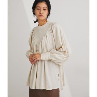 アズールバイマウジー(AZUL by moussy)の【完売商品】シャーリング ギャザートップス(シャツ/ブラウス(長袖/七分))