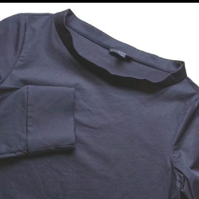 H&M(エイチアンドエム)のH &M     ボートネック  ブラウス  黒 レディースのトップス(Tシャツ(長袖/七分))の商品写真
