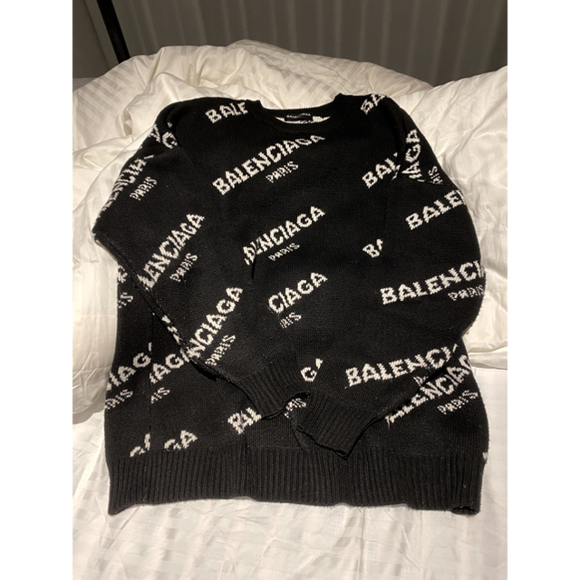 門りょうさん着用♥️BALENCIAGAニット