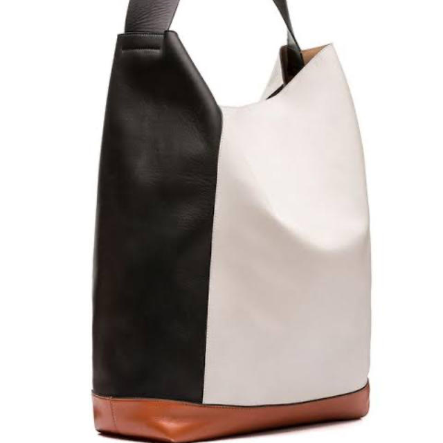 大切な人へのギフト探し Marni マルニ レザーバッグ ショルダーバッグ MARNI レザーバッグ(黒)