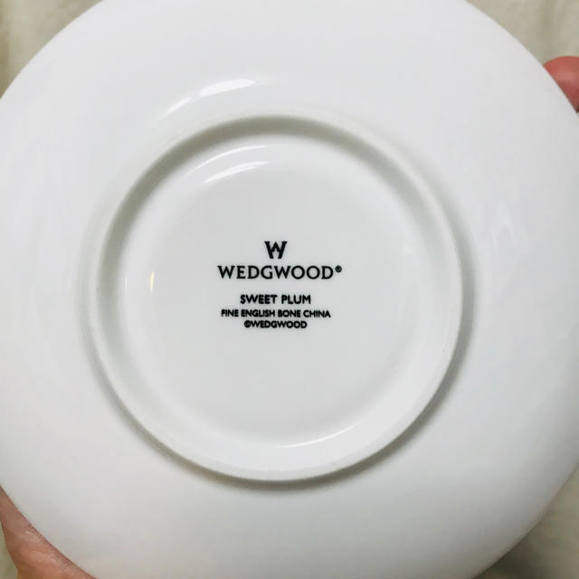 WEDGWOOD(ウェッジウッド)のウェッジウッド　カップ&ソーサー　2客 インテリア/住まい/日用品のキッチン/食器(食器)の商品写真
