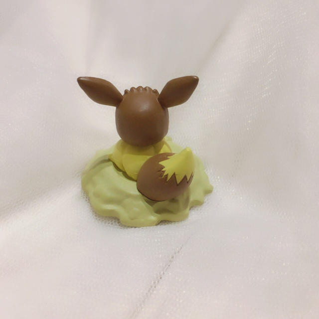 ポケモン(ポケモン)の𓊆 ポケモン おすわりイーブイ フィギュア𓊇  ハンドメイドのおもちゃ(フィギュア)の商品写真