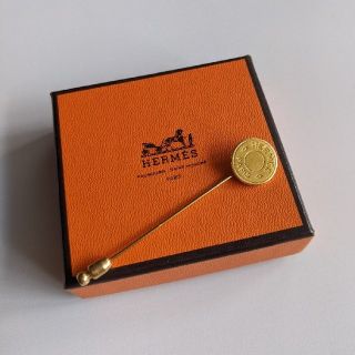 エルメス(Hermes)のL様　エルメス　ピンブローチ(ブローチ/コサージュ)