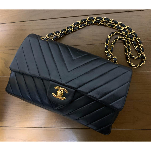 ショルダーバッグ N様専用 美品!ヴィンテージ シャネル シェブロン V