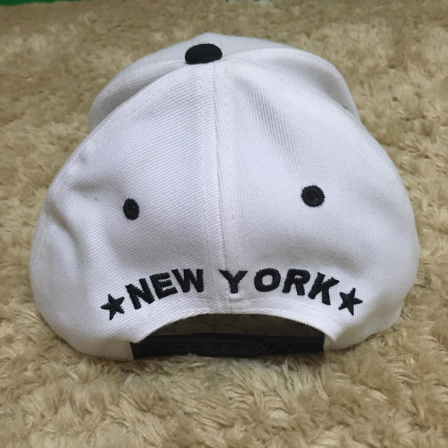 PONY(ポニー)の未使用 PONY CAP ポニー 帽子　キャップ　NEW YORK 刺繍 メンズの帽子(キャップ)の商品写真