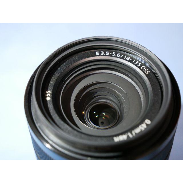 SONY(ソニー)の新同品 SONY E 18-135mm F3.5-5.6 SEL18135  スマホ/家電/カメラのカメラ(レンズ(ズーム))の商品写真