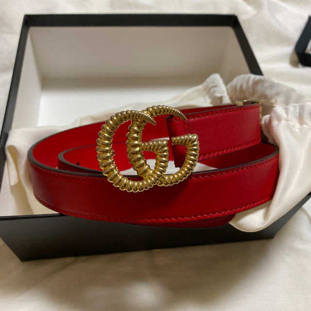 Gucci(グッチ)の新品未開封♡安室奈美恵♡GUCCI♡ロゴベルト レディースのファッション小物(ベルト)の商品写真