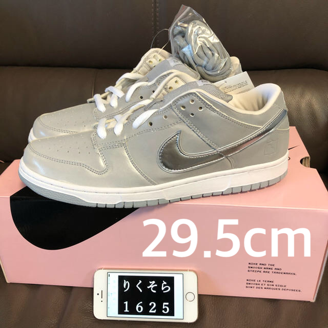 29.5cm NIKE DUNK LOW PRO SB MEDICOM TOY3