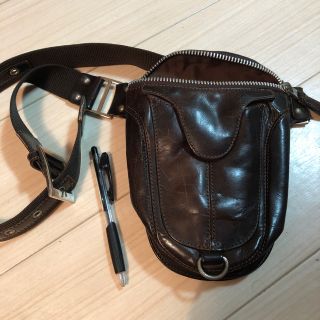 アヴィレックス(AVIREX)のavirex body bag 茶色(ボディーバッグ)