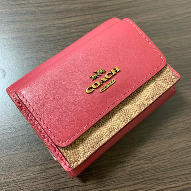 COACH(コーチ)のcoach◯ミニトライフォールドウォレット◯新品未使用 レディースのファッション小物(財布)の商品写真