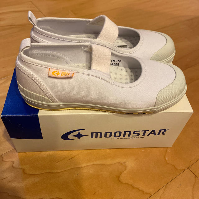 MOONSTAR (ムーンスター)のムーンスター　キャロット　18.5センチ　白色 キッズ/ベビー/マタニティのキッズ靴/シューズ(15cm~)(スクールシューズ/上履き)の商品写真