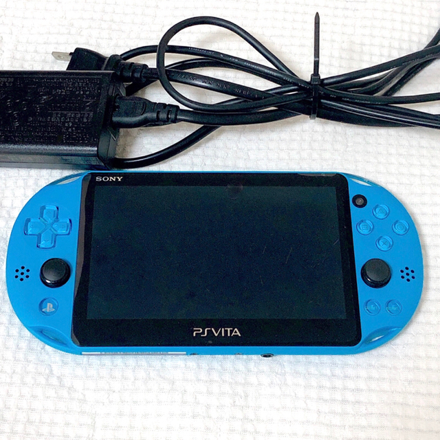 PS Vita pch-2000携帯用ゲーム機本体