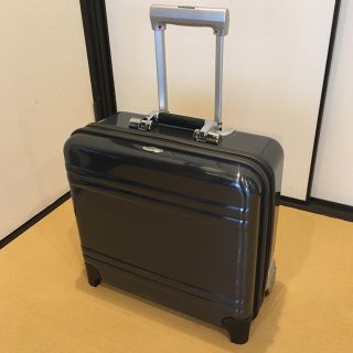 ゼロハリバートン　スーツケース2輪(説明書付き)