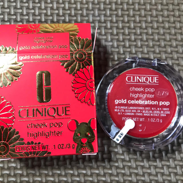 CLINIQUE(クリニーク)のクリニーク　チークポップハイライター　ゴールドセレブレーションポップ　ネズミ コスメ/美容のベースメイク/化粧品(チーク)の商品写真