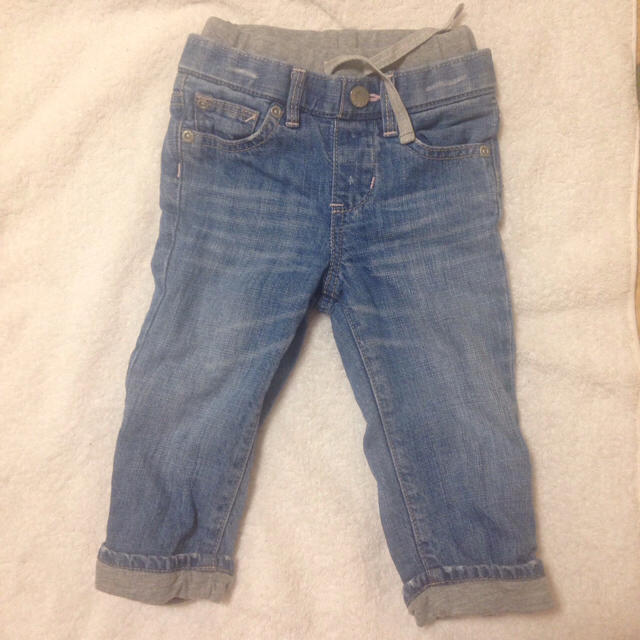 babyGAP(ベビーギャップ)のbabyGAPジーンズ キッズ/ベビー/マタニティのキッズ服男の子用(90cm~)(パンツ/スパッツ)の商品写真