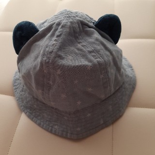 アカチャンホンポ(アカチャンホンポ)のベビー帽子　46cm　デニム　くま耳(帽子)