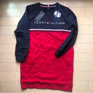 トミーヒルフィガー(TOMMY HILFIGER)の新品タグつき　トミーTommy ロゴフラッグトレーナーワンピース(ワンピース)