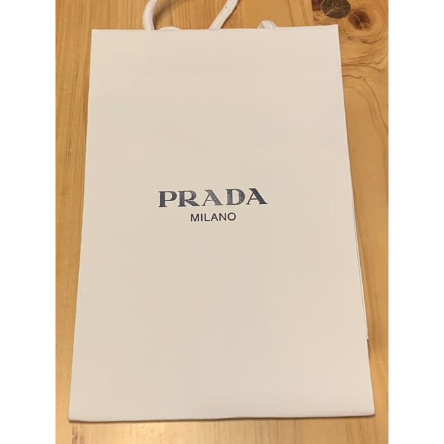 PRADA(プラダ)のPRADA 三つ折り財布　ミニ財布 レディースのファッション小物(財布)の商品写真