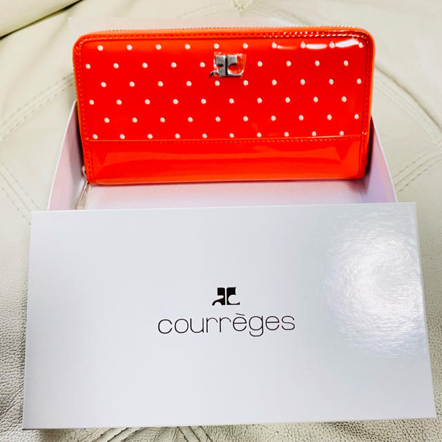 Courreges(クレージュ)の【新品・未使用】クレージュ　長財布 レディースのファッション小物(財布)の商品写真