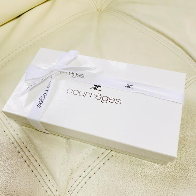 Courreges(クレージュ)の【新品・未使用】クレージュ　長財布 レディースのファッション小物(財布)の商品写真