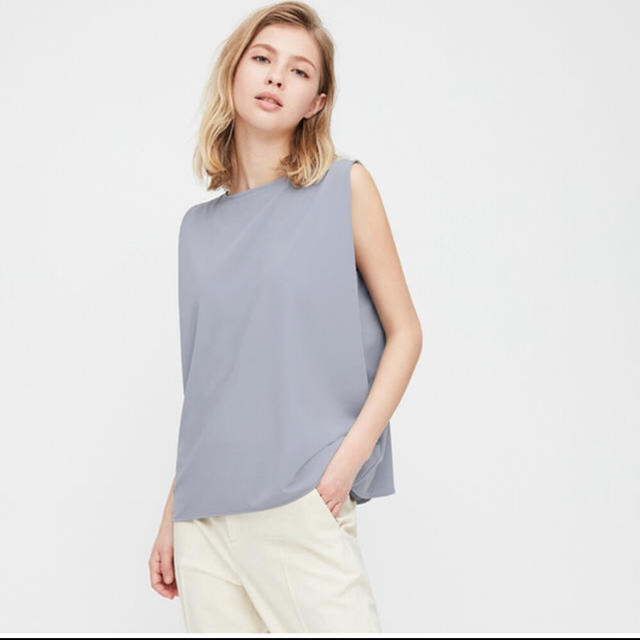 UNIQLO(ユニクロ)の【新品未使用】クレープジャージーT ブルー レディースのトップス(シャツ/ブラウス(半袖/袖なし))の商品写真