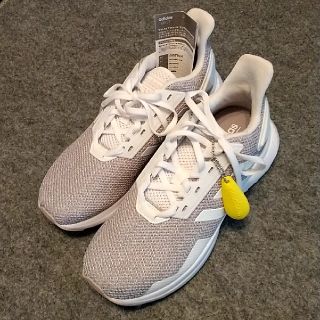 アディダス(adidas)のアディダス スニーカー(スニーカー)