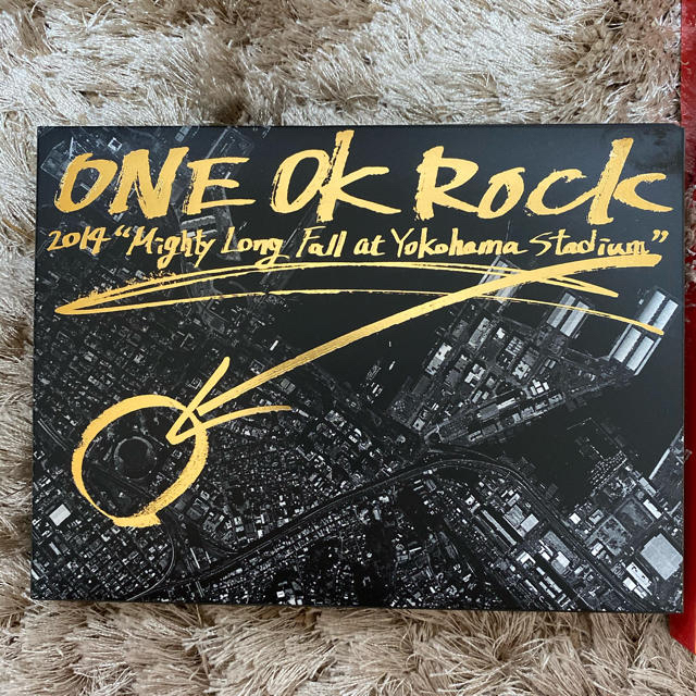 ONE OK ROCK(ワンオクロック)のONE　OK　ROCK　DVD&写真集PRIMAL FOOTMARK エンタメ/ホビーのCD(ポップス/ロック(邦楽))の商品写真