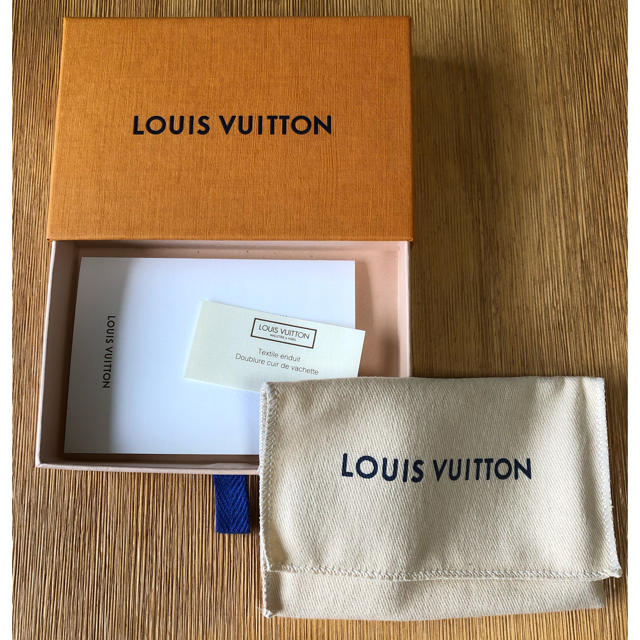 LOUIS VUITTON(ルイヴィトン)のルイヴィトン　空き箱　キーケース　LOUIS VUITTON インテリア/住まい/日用品のオフィス用品(ラッピング/包装)の商品写真