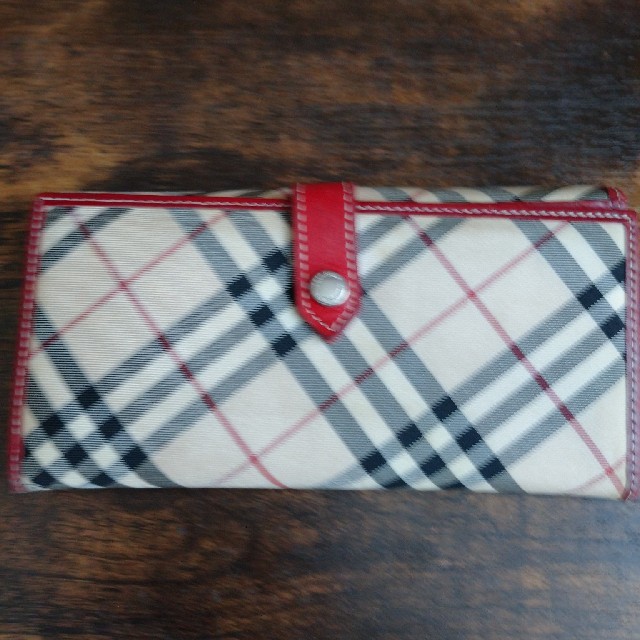 BURBERRY BLUE LABEL(バーバリーブルーレーベル)のBURBERRY  財布 レディースのファッション小物(財布)の商品写真